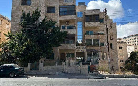 شقه فارغة للإيجار في طلوع نيفين