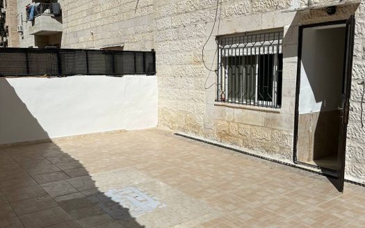 شقه فارغة للإيجار في الجبيهة