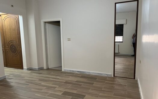 شقة للبيع منطقة السابع (قرب كوزمو)