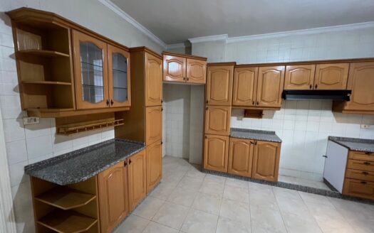 شقة للبيع منطقة السابع (قرب كوزمو)