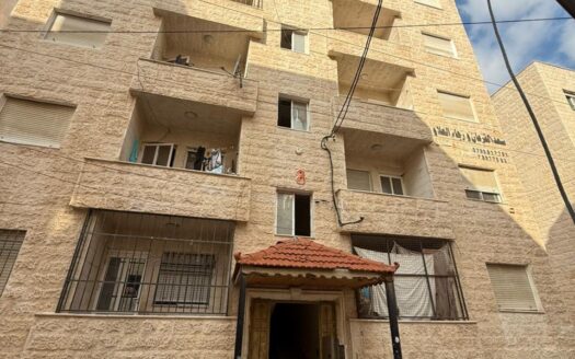 استديو فارغ في اربد بالقرب من دوار الجامعة